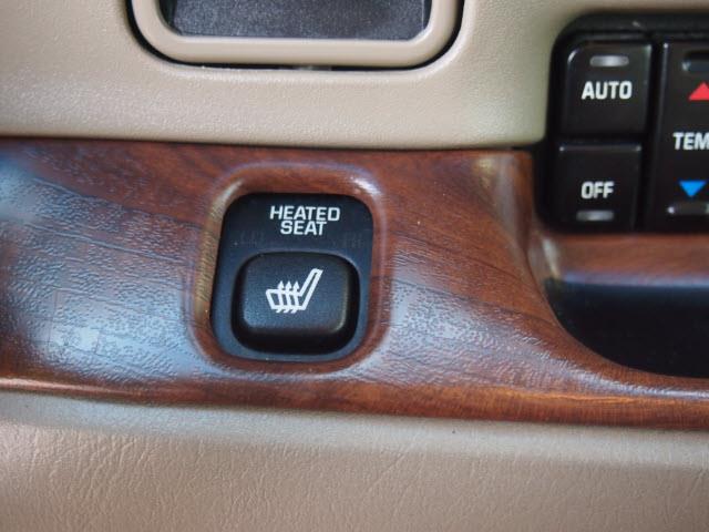 2001 Buick Park Avenue Unknown