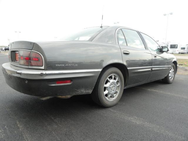 2002 Buick Park Avenue Unknown