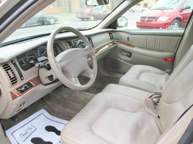 2002 Buick Park Avenue Base