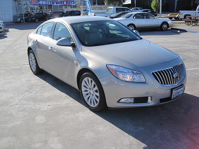 2011 Buick REGAL 2009 Kia 5 SX