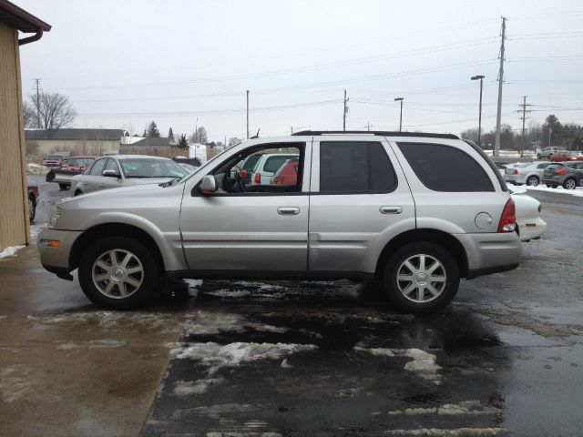 2004 Buick Rainier Clean Carfax - ONE Owner
