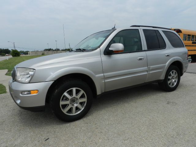 2004 Buick Rainier Clean Carfax - ONE Owner