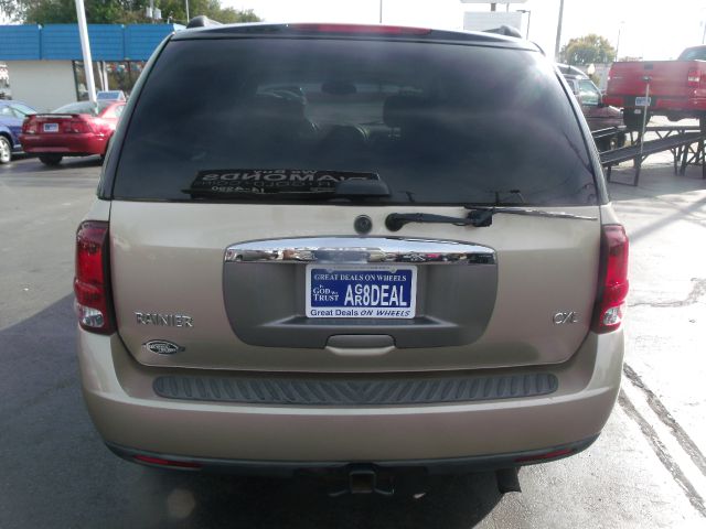 2004 Buick Rainier Clean Carfax - ONE Owner