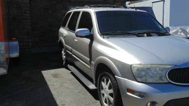 2004 Buick Rainier Limited-sunroof-4wd-2nd Bench-leather-cd/tape