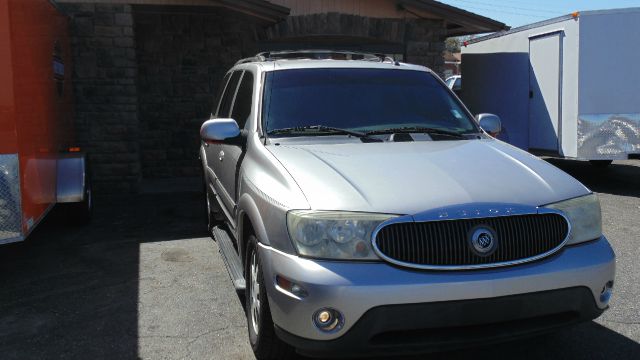 2004 Buick Rainier Limited-sunroof-4wd-2nd Bench-leather-cd/tape