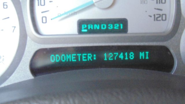 2004 Buick Rainier Limited-sunroof-4wd-2nd Bench-leather-cd/tape