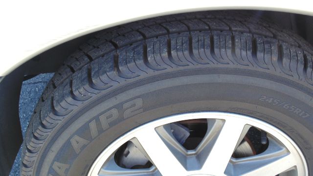 2004 Buick Rainier Limited-sunroof-4wd-2nd Bench-leather-cd/tape