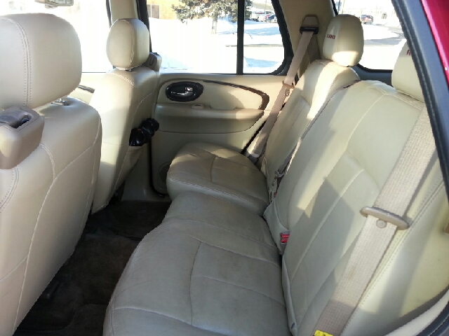 2004 Buick Rainier EX - DUAL Power Doors
