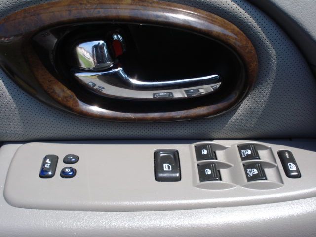 2006 Buick Rainier All The Whistlesbells
