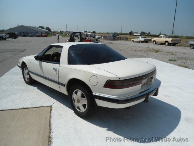 1999 Buick Reatta Reg Cab 133 WB 2WD