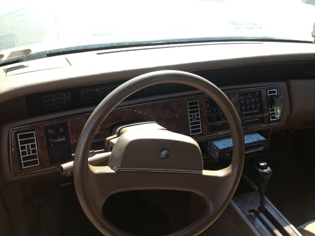 1992 Buick REGAL Base Sedan