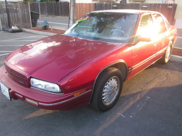 1993 Buick REGAL SLE 2WD Coupe