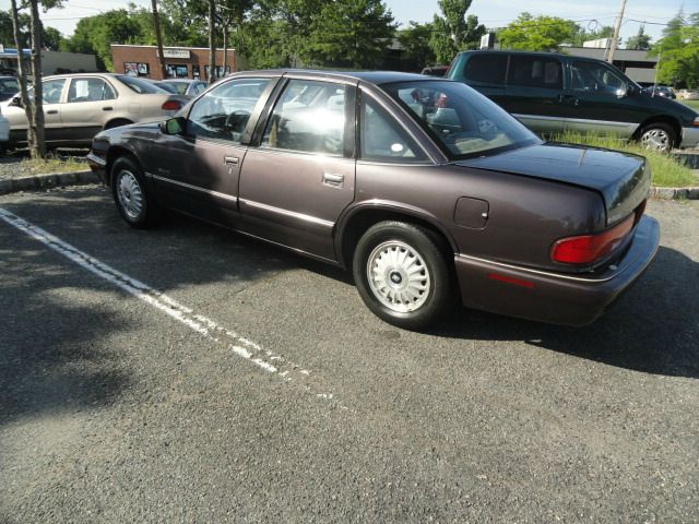 1995 Buick REGAL SLE 2WD Coupe