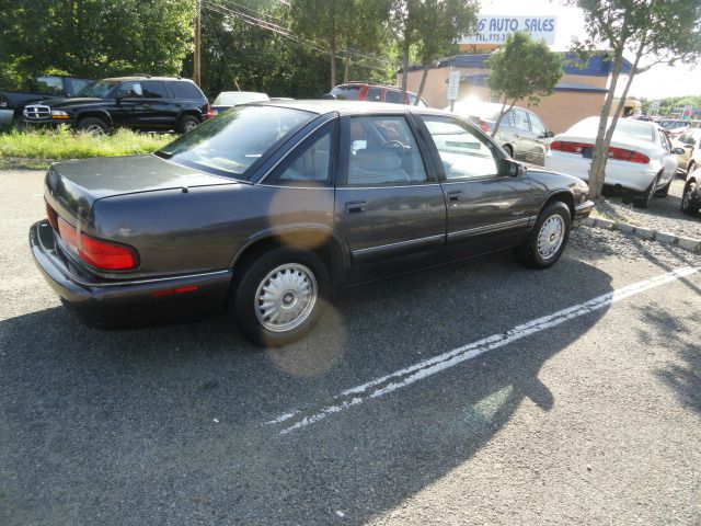 1995 Buick REGAL SLE 2WD Coupe
