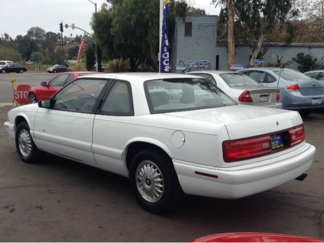 1995 Buick REGAL Base Sedan