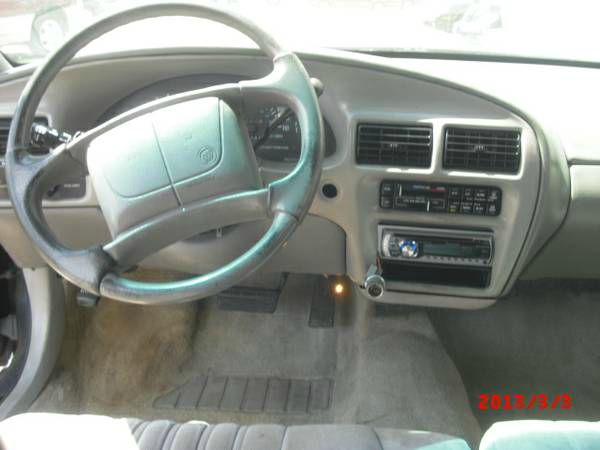1996 Buick REGAL Base Sedan