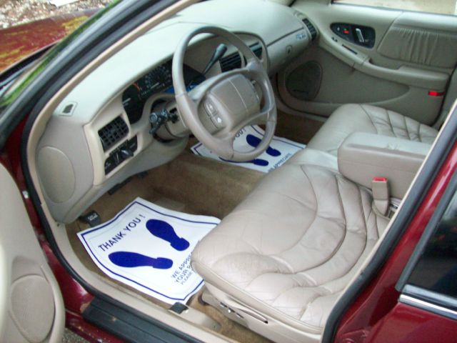 1996 Buick REGAL 4dr Sdn GXE Auto