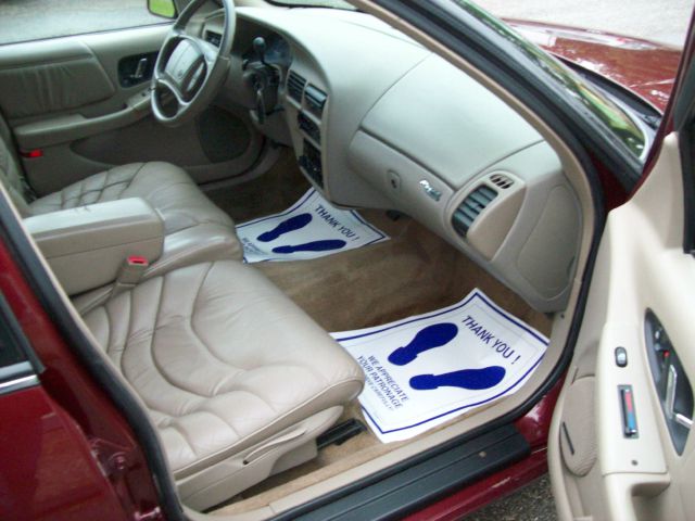 1996 Buick REGAL 4dr Sdn GXE Auto