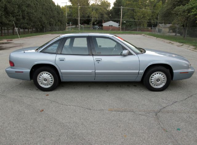 1996 Buick REGAL SLE 2WD Coupe
