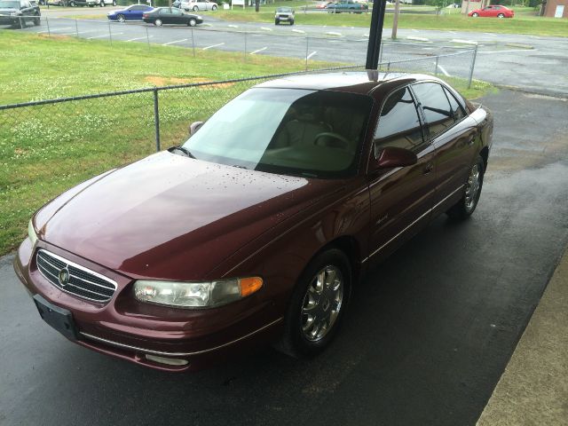 1999 Buick REGAL Blk Ext With Silver Trin