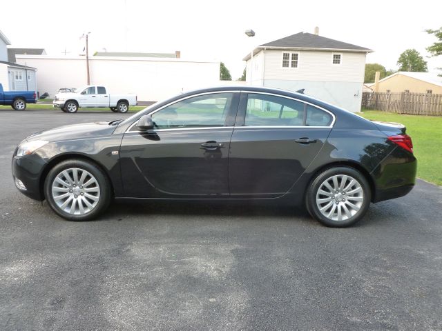 2011 Buick REGAL Diesel 2WD Eddie Bauer