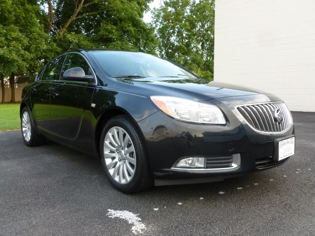 2011 Buick REGAL Diesel 2WD Eddie Bauer