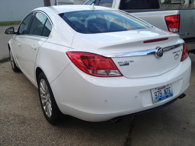 2011 Buick REGAL SLE Ext. Cab 3-door Short Bed 4WD