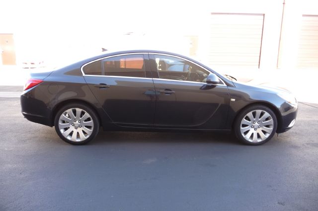 2011 Buick REGAL Sport Quattro Cabriolet