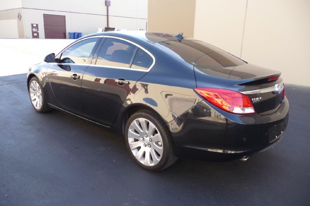 2011 Buick REGAL Sport Quattro Cabriolet