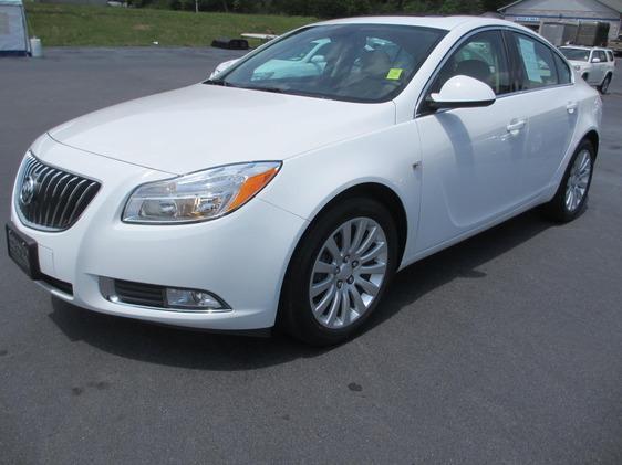 2011 Buick REGAL Diesel 2WD Eddie Bauer
