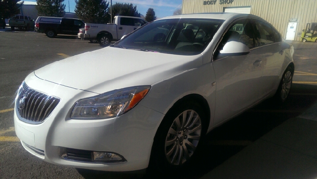 2011 Buick REGAL Diesel 2WD Eddie Bauer