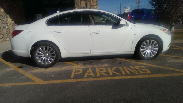 2011 Buick REGAL Diesel 2WD Eddie Bauer