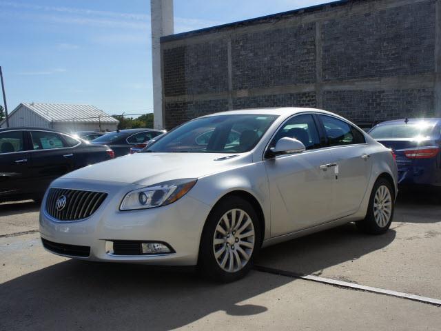 2012 Buick REGAL Premier 4WD V6