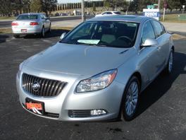 2012 Buick REGAL XL 15 Passenger