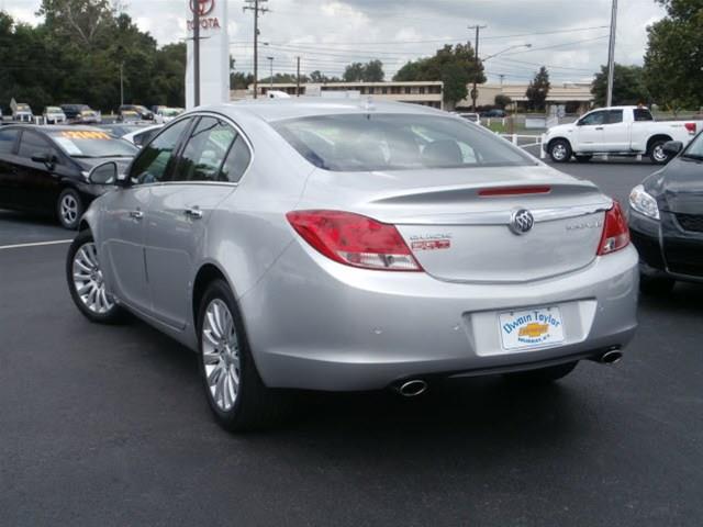2013 Buick REGAL 4dr Wgn Eddie Bauer AWD