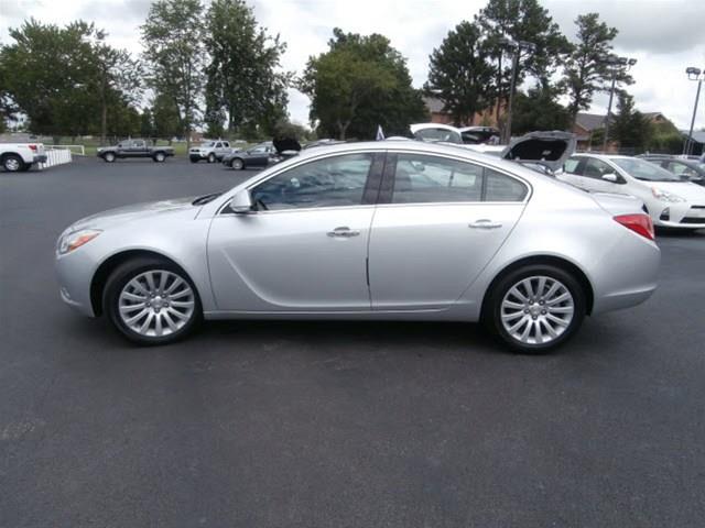 2013 Buick REGAL 4dr Wgn Eddie Bauer AWD