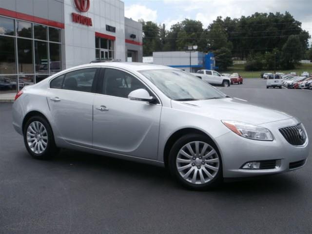 2013 Buick REGAL 4dr Wgn Eddie Bauer AWD