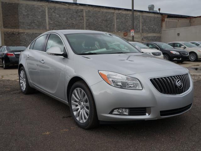 2013 Buick REGAL Passion Hatchback Coupe 2D