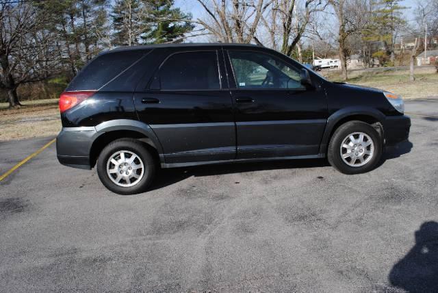 2005 Buick Rendezvous GS 460 Sedan 4D