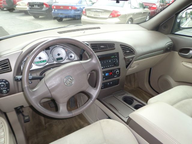 2005 Buick Rendezvous GS 460 Sedan 4D