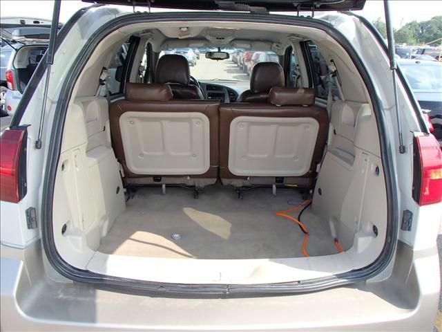 2005 Buick Rendezvous GS 460 Sedan 4D