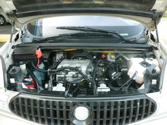 2005 Buick Rendezvous GS 460 Sedan 4D