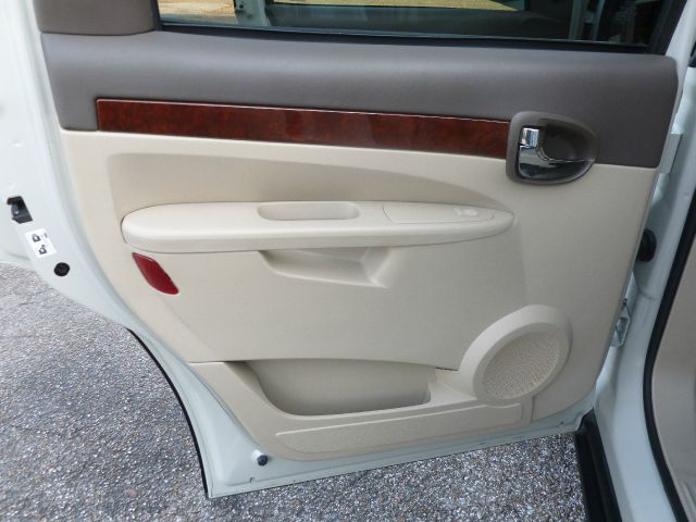 2005 Buick Rendezvous GS 460 Sedan 4D