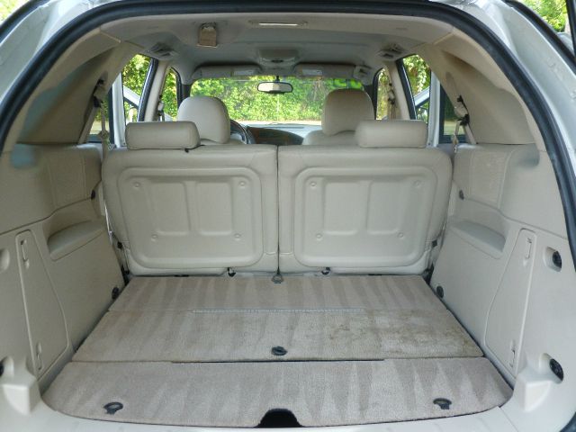 2005 Buick Rendezvous GS 460 Sedan 4D