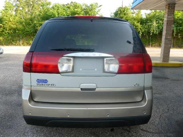2005 Buick Rendezvous GS 460 Sedan 4D