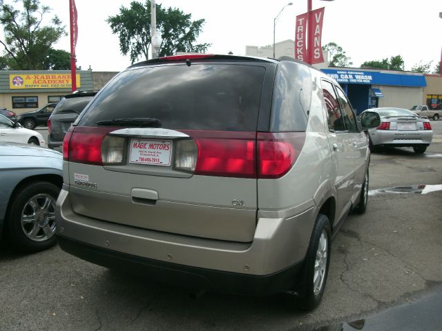 2005 Buick Rendezvous GS 460 Sedan 4D