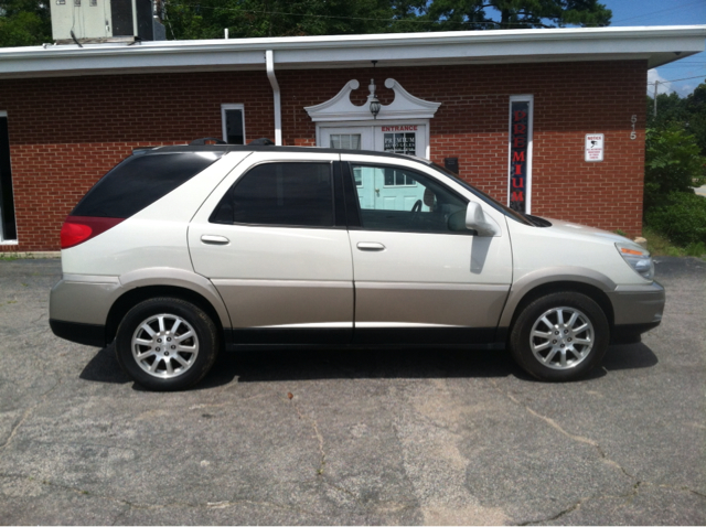2005 Buick Rendezvous GS 460 Sedan 4D
