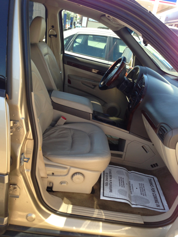 2005 Buick Rendezvous GS 460 Sedan 4D