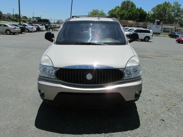 2005 Buick Rendezvous GS 460 Sedan 4D