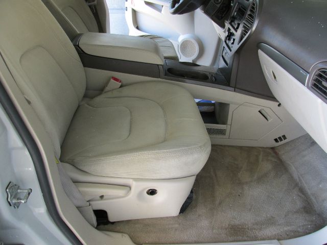 2005 Buick Rendezvous GS 460 Sedan 4D